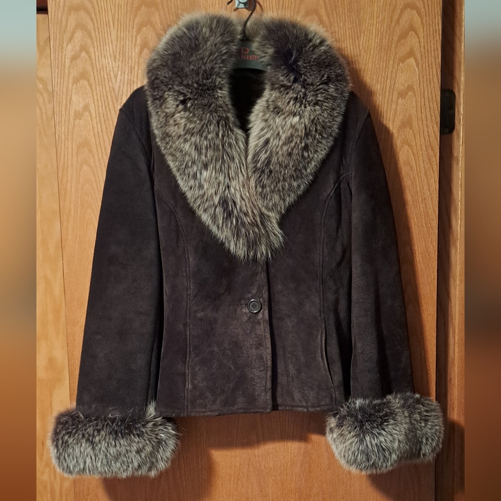 Luxurious Fur-Trimmed Brown Suede DANIER Jacket